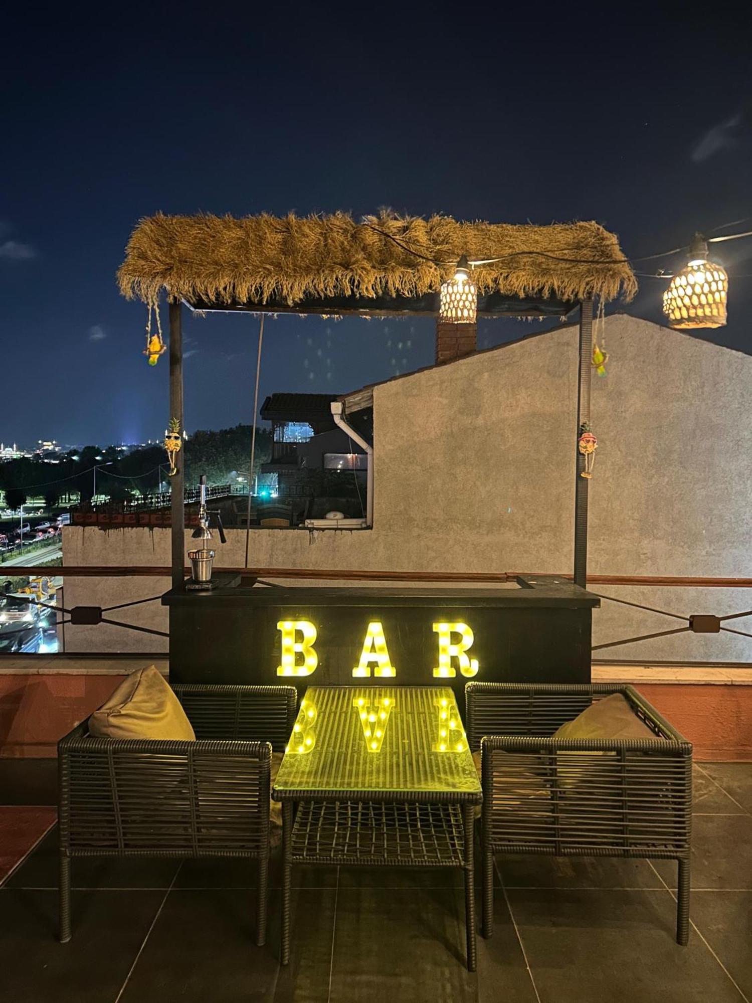 Waterfront By The Tram - Private Terrace With Dome & Golden Horn View In Fatih