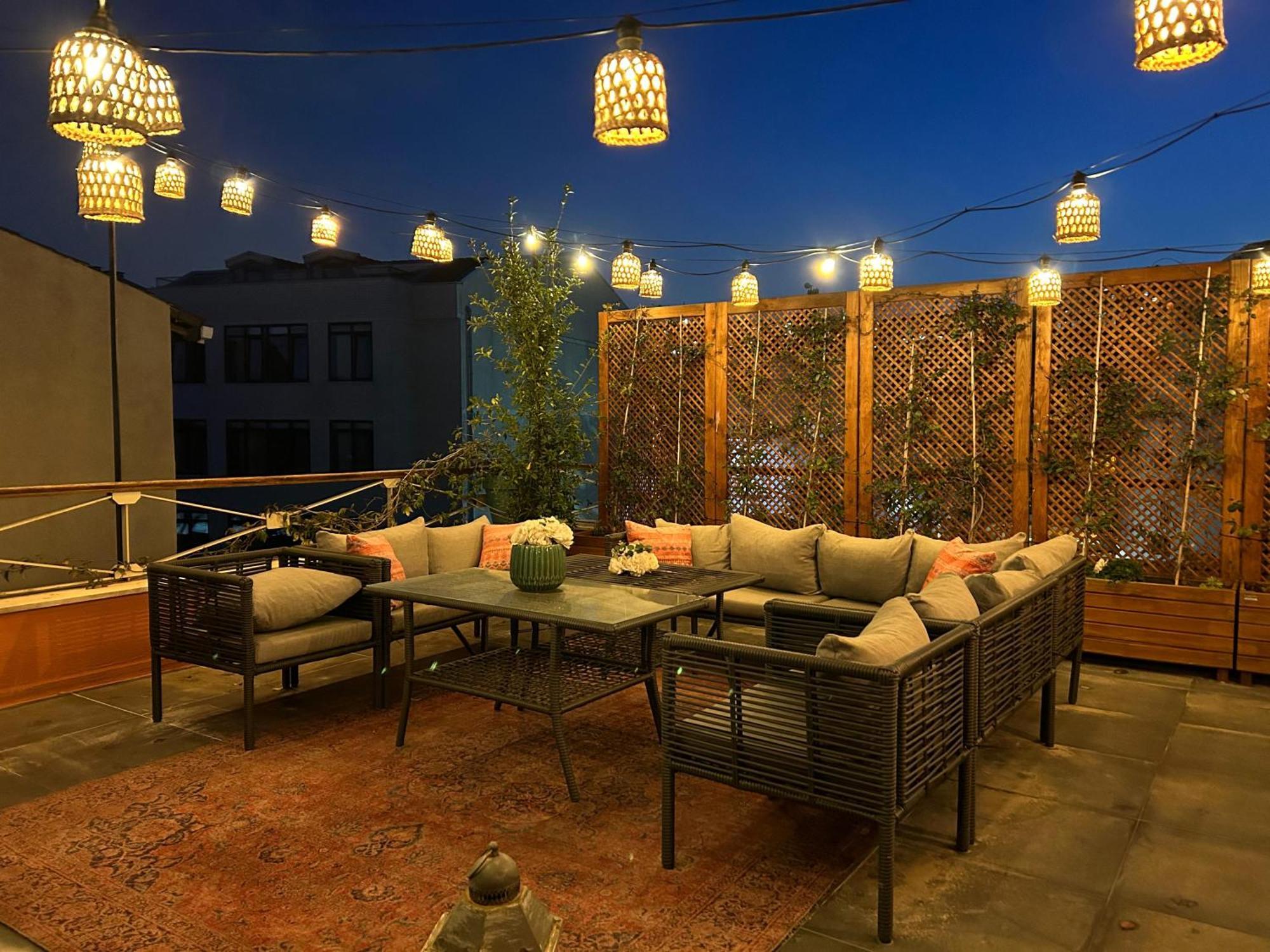Waterfront By The Tram - Private Terrace With Dome & Golden Horn View In Fatih Hébergement de vacances