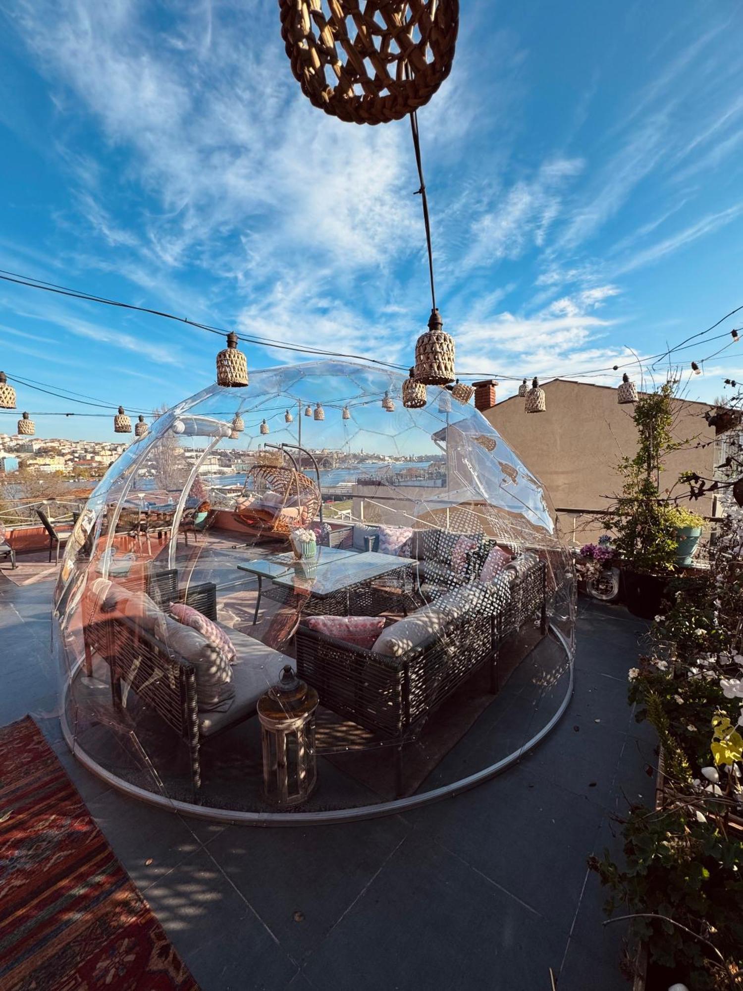Waterfront By The Tram - Private Terrace With Dome & Golden Horn View In Fatih Hébergement de vacances *